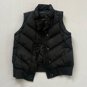 GAP Vintage Black Down Puffer Vest Size Smalll